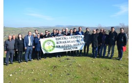 ÇANAKKALE / AYVACIK 05 MART 2019 TARİHİNDE 1000 ADET ZEYTİN FİDANI DİKİLMİŞTİR. 