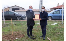 KONYA / SARAYÖNÜ BEL. PARK VE BAH. MDR. MEHMET ÜNVER 